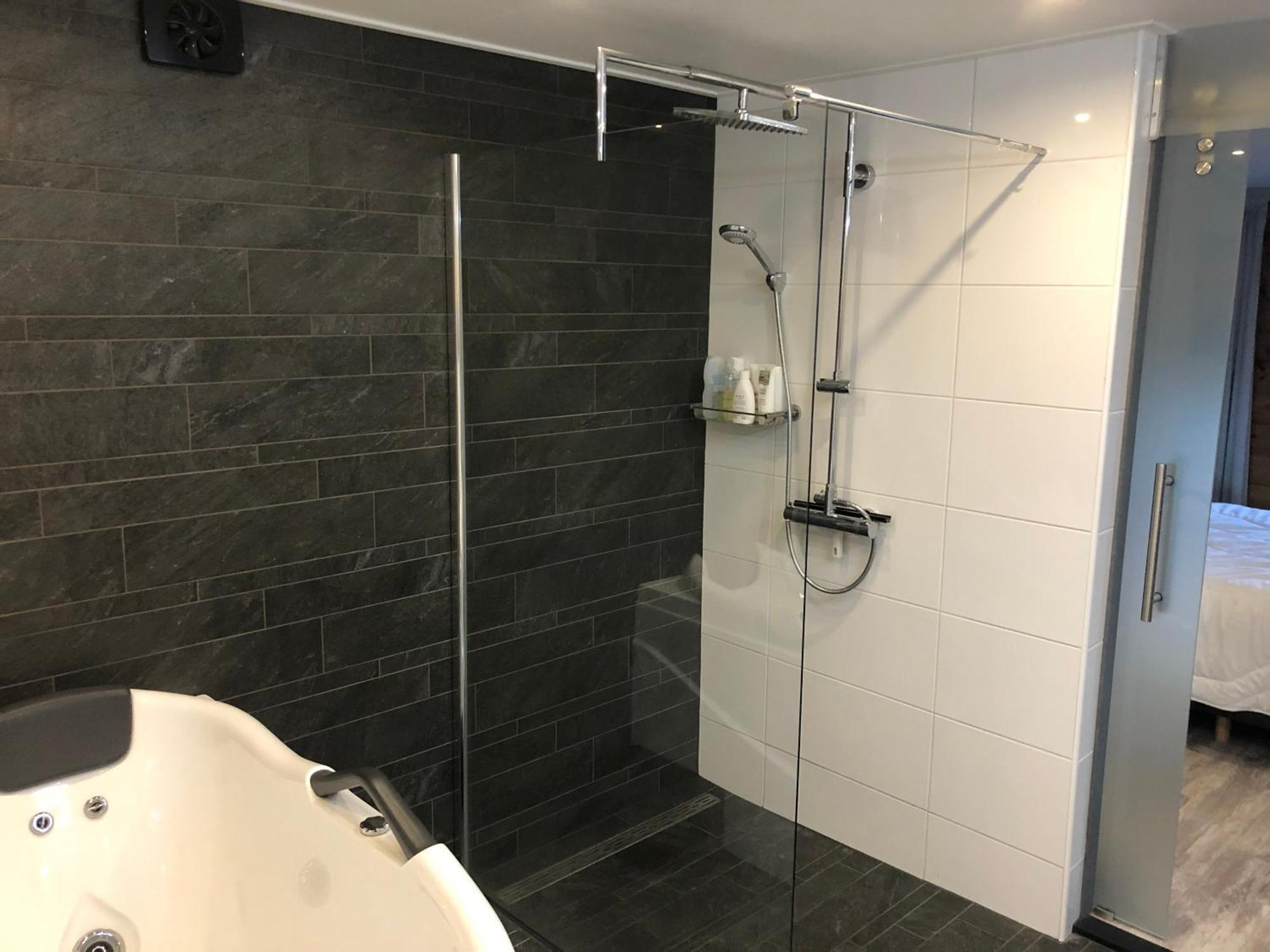 Vrijstaande Luxe Finse Blokhut 2-6 Of 2-8 Pers Villa Kropswolde Eksteriør billede