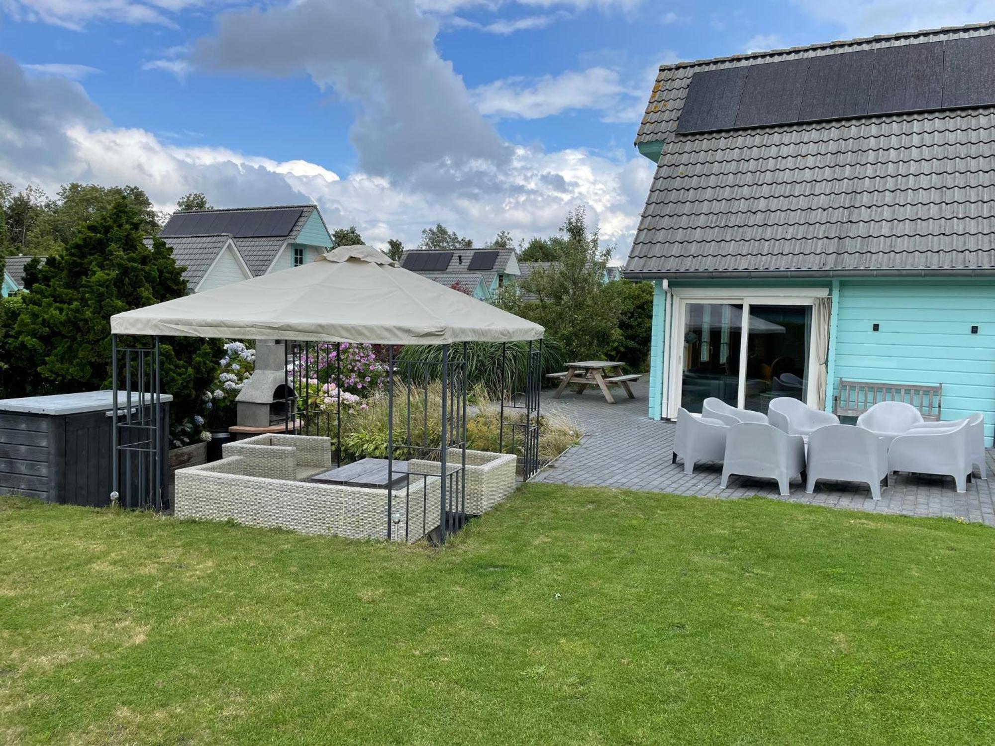 Vrijstaande Luxe Finse Blokhut 2-6 Of 2-8 Pers Villa Kropswolde Eksteriør billede