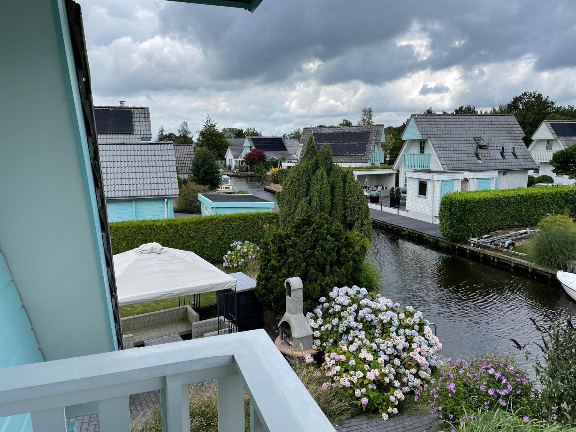 Vrijstaande Luxe Finse Blokhut 2-6 Of 2-8 Pers Villa Kropswolde Værelse billede
